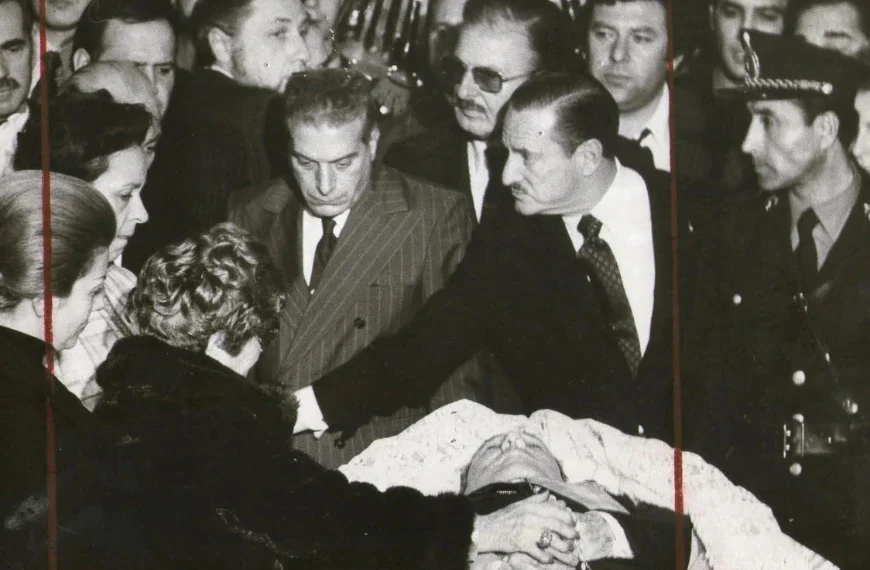 Reunión institucional entre CAMESE y la historiadora funeraria Laura Ariana Barreiro