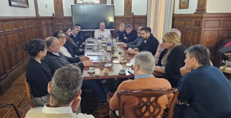mesa de trabajo conjunto con la SRT