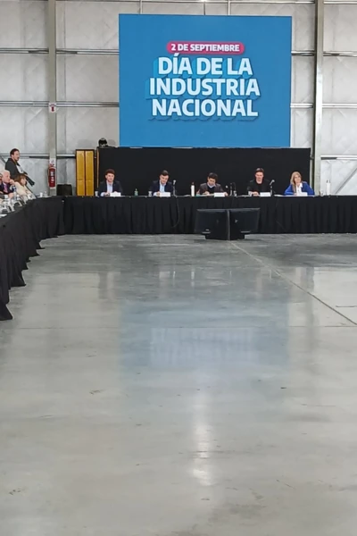 Encuentro por el día de la industria nacional